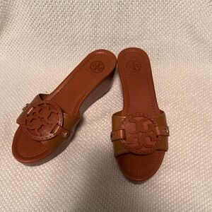 Tory Burch Tan Slide wedges